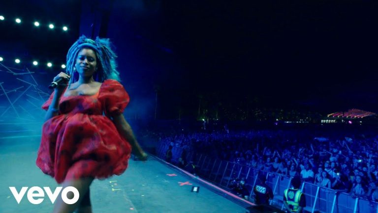 Louis The Child – Cry (with Aluna) [Live From Coachella 2022]